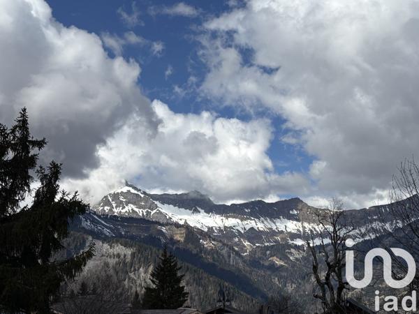 Châlet 9 pièces de 167 m² à Crest-Voland (73590)