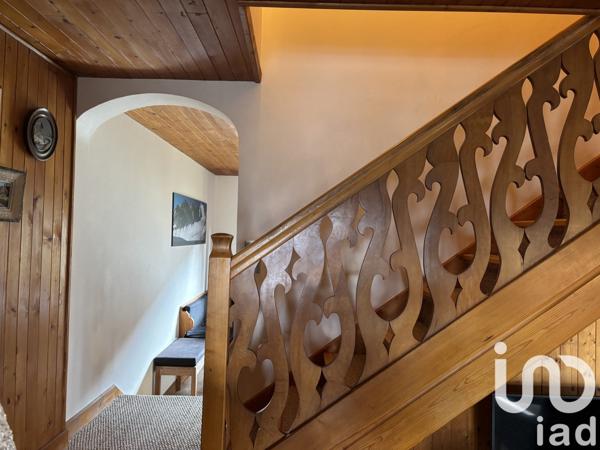 Châlet 9 pièces de 167 m² à Crest-Voland (73590)