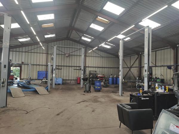 Garage automobile à DOUARNENEZ (29)