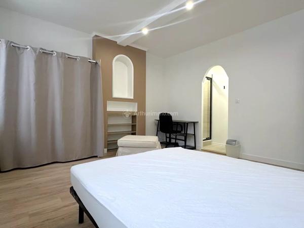Location                                                      Chambre
                        
                     1 pièces                      18 m2                     à Albi