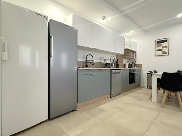 Location                                                      Chambre
                        
                     1 pièces                      18 m2                     à Albi