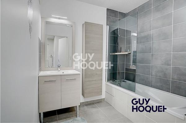 CARRE DE SOIE - APPARTEMENT 4 PIECES 75 m² - BALCON + GARAGE POSSIBLE