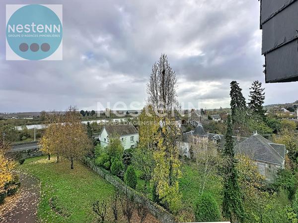 Appartement en duplex au bord de la Loire .
