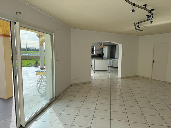 A 5 mn de Gaillac de172 m²