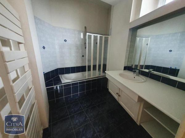 Appartement à louer 3 pièces 65.87m²