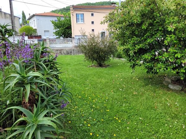 Vente Maison 8 pièces 177 m2 à Lavelanet