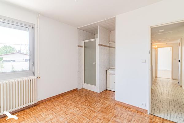 Maison 353 760 € Villenave-d'Ornon 5 p 95 m² DPE D