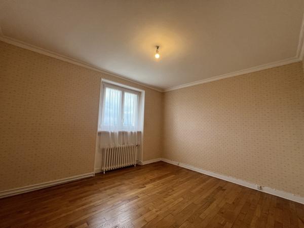 Maison à vendre 103 740 € Châteauneuf-du-Faou 4 p 75 m² DPE G