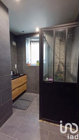 Maison à vendre 9 pièces 222 m² Saint-Genou