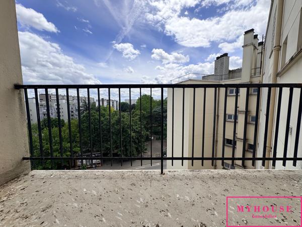 Appartement
                                                                                                                                                                                                                                                                                                                        4 pièce(s)                                                                                                                                                                                                          3 chambre(s)                                                                                                                                                                                                          78  m²