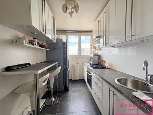 Appartement
                                                                                                                                                                                                                                                                                                                        4 pièce(s)                                                                                                                                                                                                          3 chambre(s)                                                                                                                                                                                                          78  m²