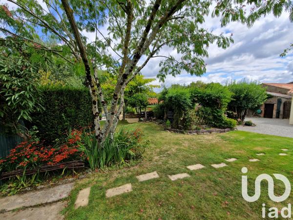 Maison à vendre 10 pièces 352 m² Maché