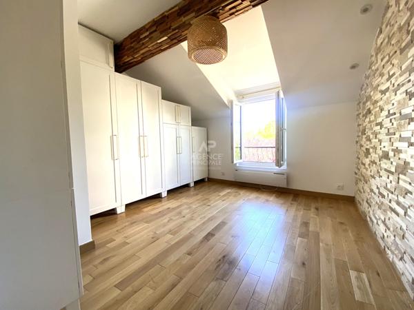Appartement Nanterre 3 pièce(s) 55.92 m2 283 500 € **  - Référence  15494