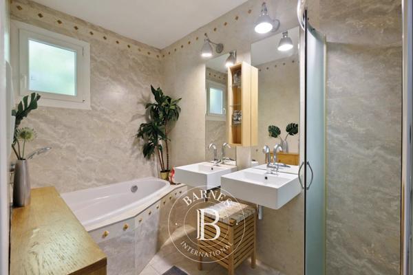 Biarritz, Maison 7 Chambres -  301 m² à vendre