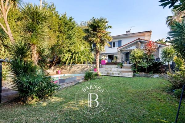 Biarritz, Maison 7 Chambres -  301 m² à vendre