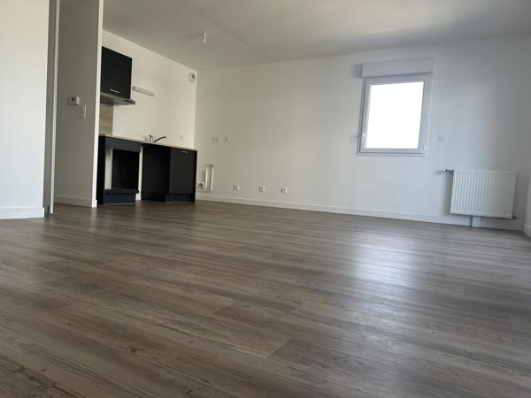 Location Appartement T3 avec deux parkings et terrasse