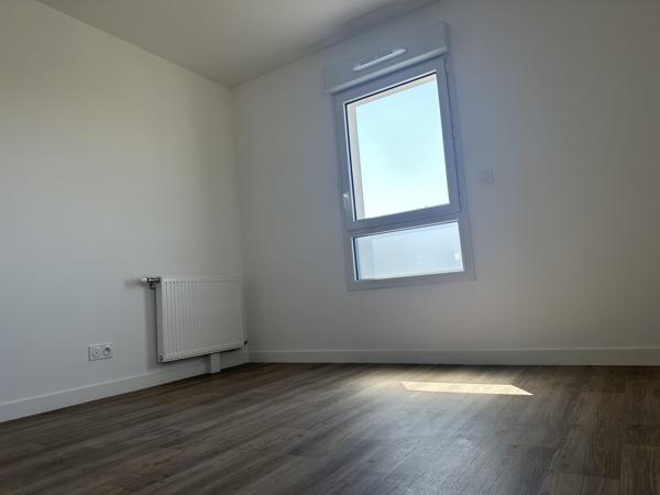 Location Appartement T3 avec deux parkings et terrasse