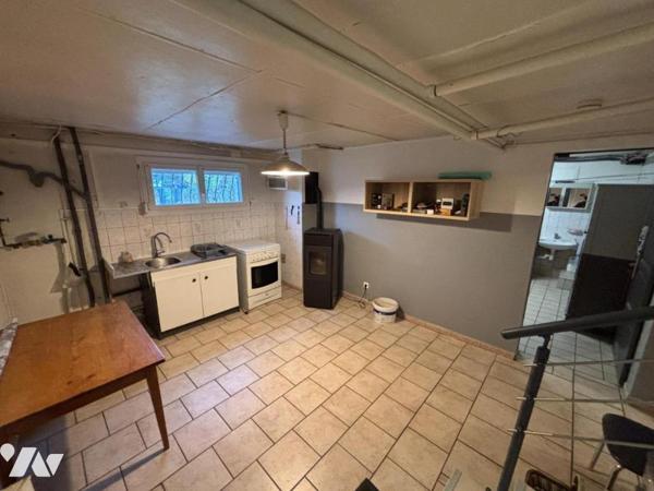 Maison 4 pièces (environ 85 m² habitables) sur sous-sol complet - Secteur proche commodités