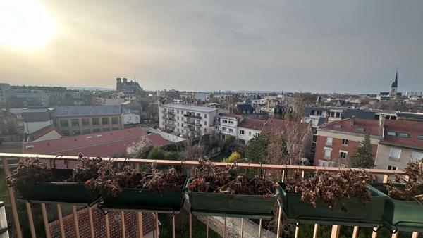 REIMS - SECTEUR MOISSONS APPART + PARKING 225 000 €
