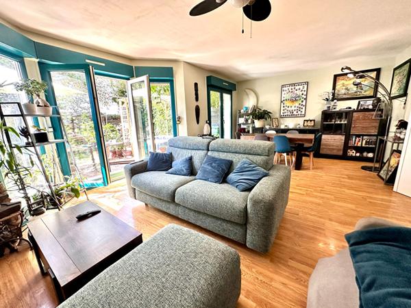 Pavillon 4 chambres centre Bussy, rare!!