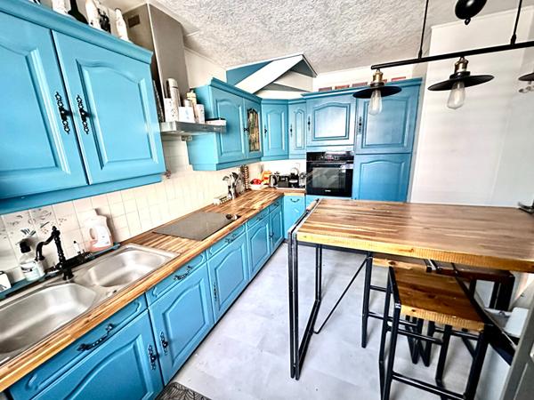 Pavillon 4 chambres centre Bussy, rare!!