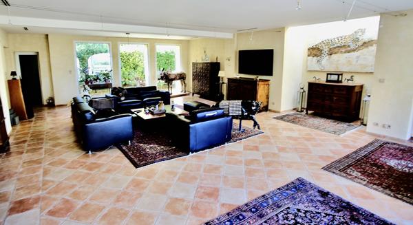 Saintes maries de la mer (13460) SPLENDIDE MAS 600 M2 HAB, SUR 5HA, PISCINE 20/4, BOX CHEVAUX ...