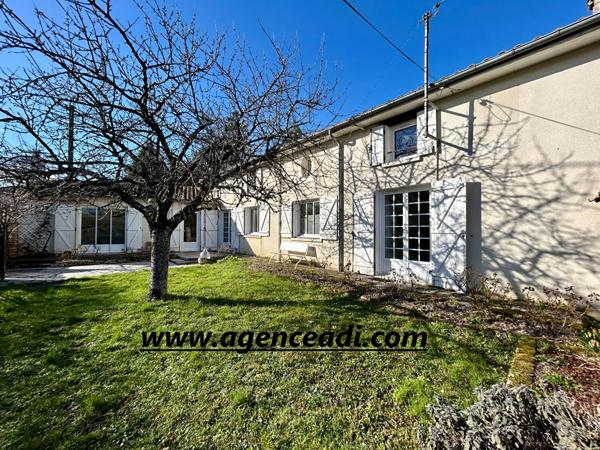 MAISON DE CAMPAGNE LA CRECHE - 5 pièce(s) - 133 m2, La creche 79260