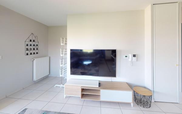 Appartement à louer    3 pièces •  Vaulx-en-Velin