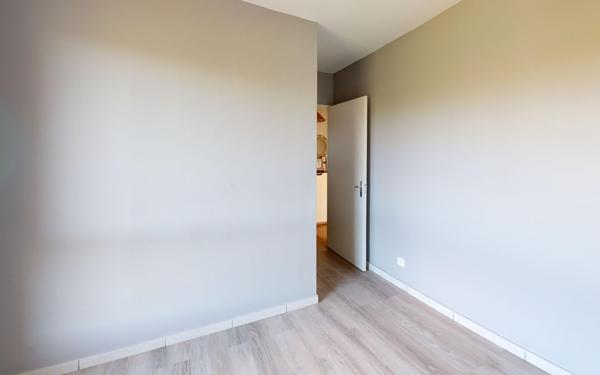 Appartement à louer    3 pièces •  Vaulx-en-Velin