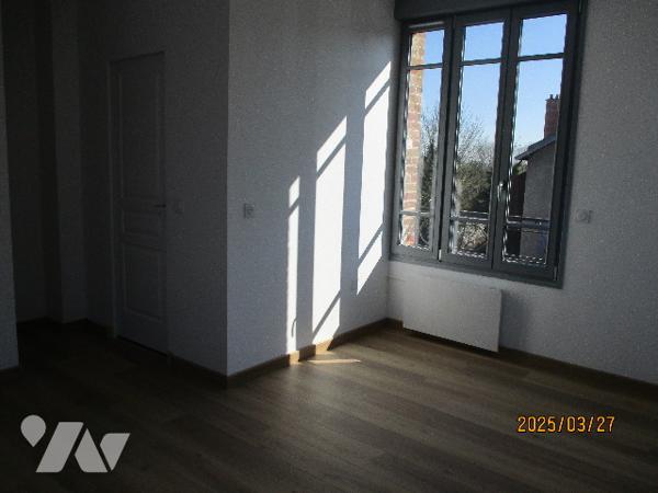 VOUZIERS, une maison d'habitation entièrement rénovée