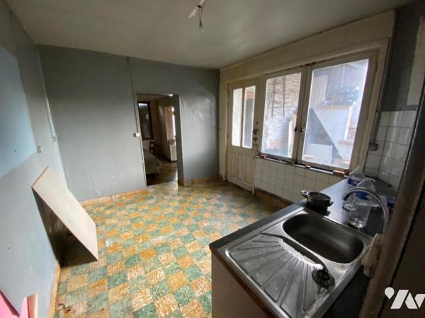 Maison à Trith Saint Léger proche Valenciennes 2 chambres, grenier aménageable, jardin