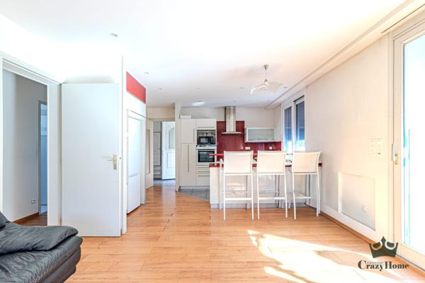 Maison
                                                                                                                                                                                                                                                                                                                        8 pièce(s)                                                                                                                                                                                                          5 chambre(s)                                                                                                                                                                                                          220  m²