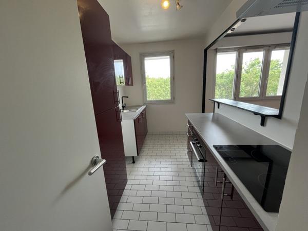 Appartement à louer 900 € CC Pontoise 2 p 49 m² DPE C