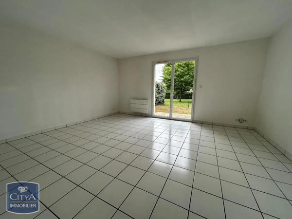 Appartement à louer 3 pièces 64m² Sablé-sur-Sarthe (72300)