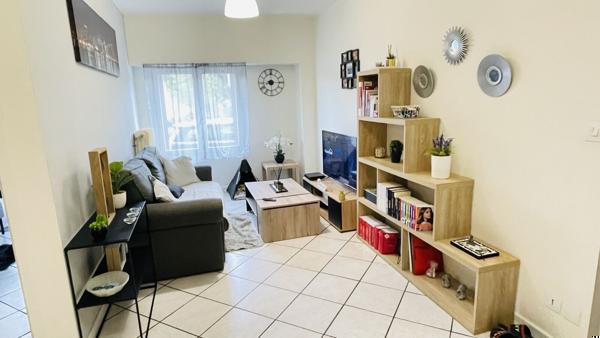 Immeuble 3 t3 à rénover - total 155 m²