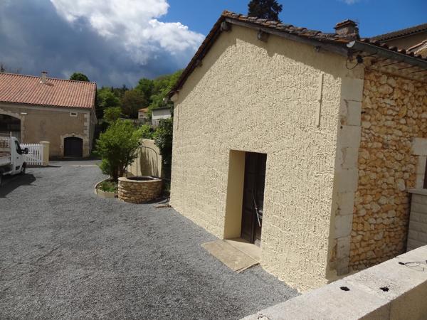 Maison Douzillac 177m2 avec dépendances