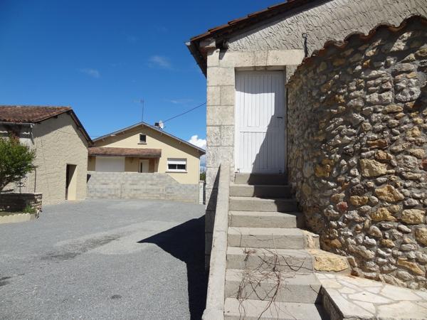 Maison Douzillac 177m2 avec dépendances