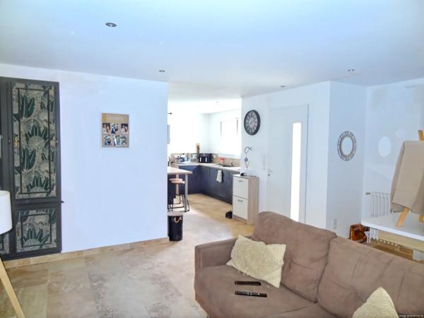 Maison Douzillac 177m2 avec dépendances