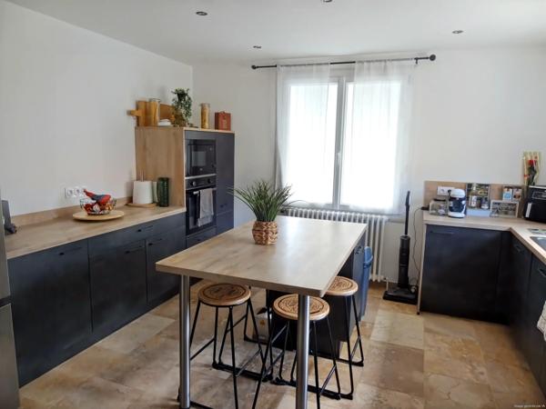 Maison Douzillac 177m2 avec dépendances