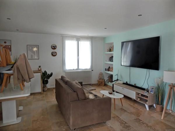 Maison Douzillac 177m2 avec dépendances