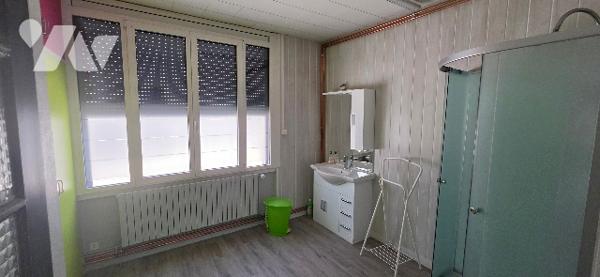 Local - bureaux à PONTARLIER