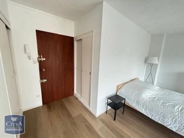 Appartement à louer 1 pièce 37.18m² Nancy (54000)