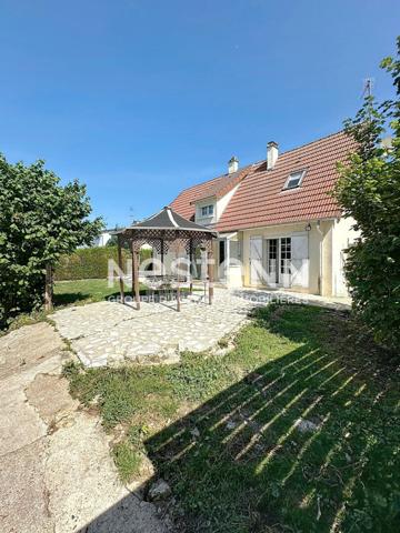 Maison avec sous-sol total - 4 chambres - Jardin - Saint Just