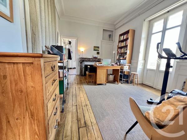 Appartement F5 à vendre  5 pièces - 152,33 m2 PERIGUEUX - 24