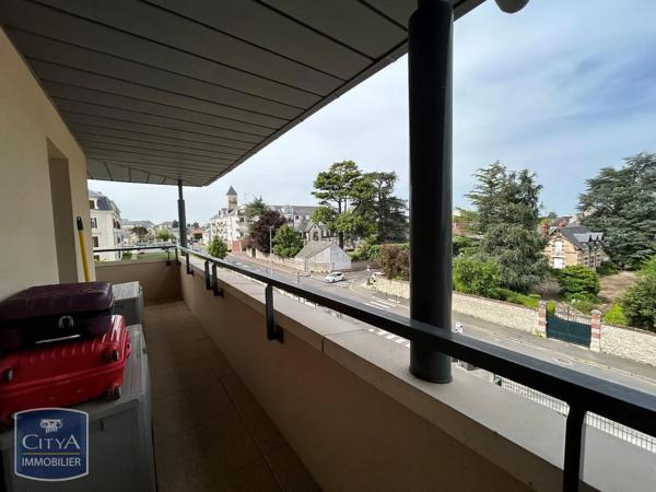 Appartement à louer 3 pièces 70.84m² Blois (41000)