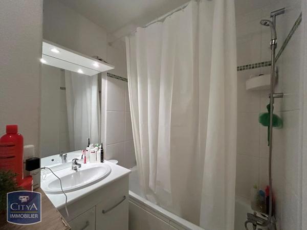 Appartement à louer 3 pièces 70.84m² Blois (41000)