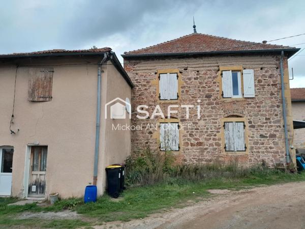 Corps de ferme à rénover avec dépendances – 10 min Roanne