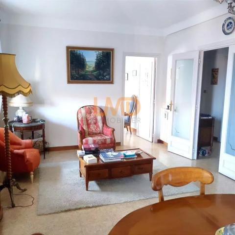 Centre ville - spacieux -beau potentiel