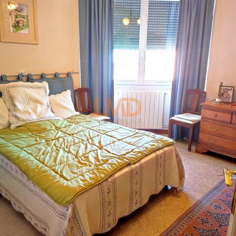 Centre ville - spacieux -beau potentiel