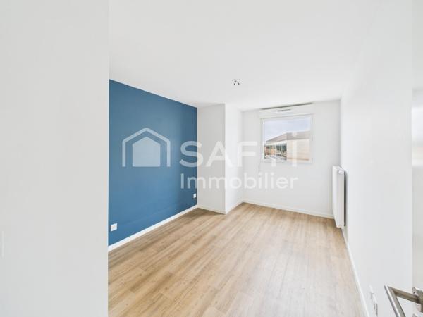 A ventre à Mérignac, Appartement T4 de 92 m2 avec parking